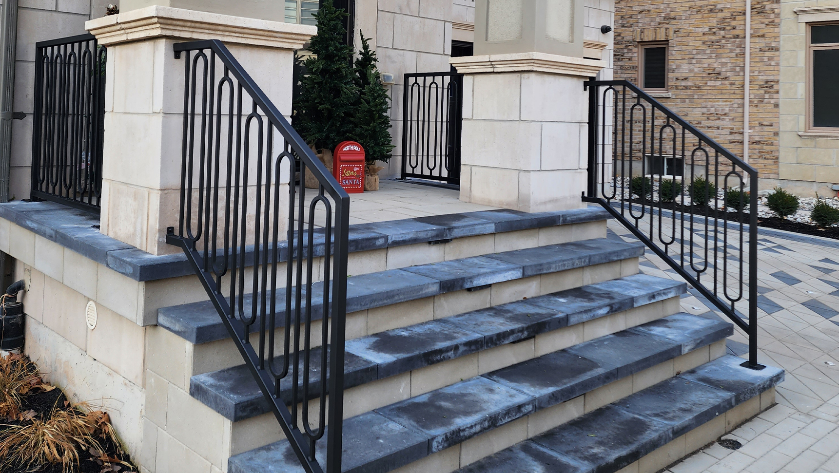 Your guide to selecting the perfect metal railing Reno + Decor